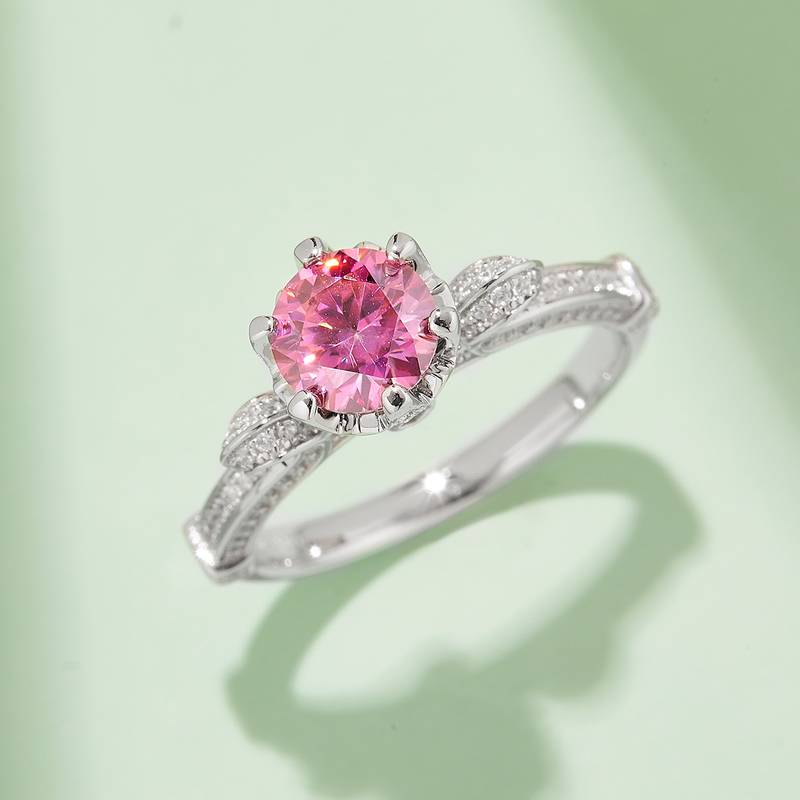 天鹅湖S925银镀白金MoissaniteWomen's Ring1ctD级